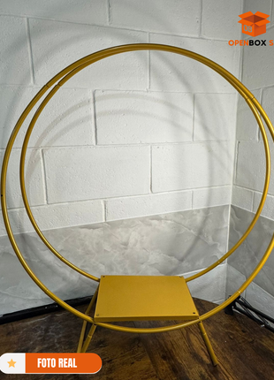 Arco dorado para fiestas