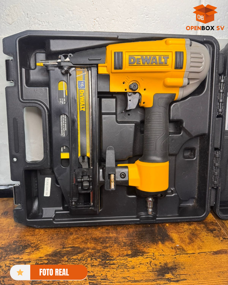 CLAVADORA NEUMATICA MARCA DEWALT