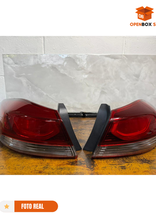 Par de Faroles Traseros para Hyundai Elantra 2016-2018