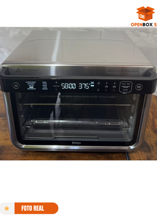 Horno de convección digital marca NINJA (capacidad XL) y un acabado de acero inoxidable
